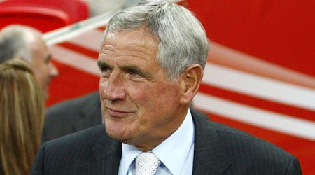 Əfsanəvi futbolçu koronavirusdan öldü