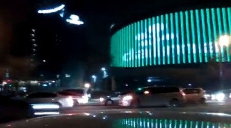 İrəvanda video-çəkiliş aparan azərbaycanlılar: İşləyə bilmirsiniz! (VİDEO)