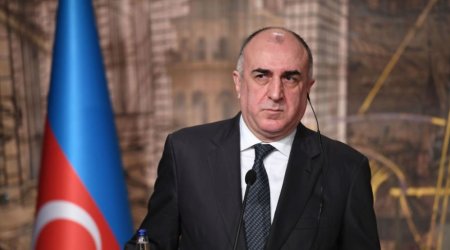 Elmar Məmmədyarov erməni musiqisinin sədaları altında rəqs edib? - VİDEO