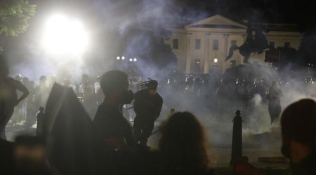 SON DƏQİQƏ: Tramp yeraltı sığınacağa qaçdı - Ölü və yaralılar var - FOTOLAR