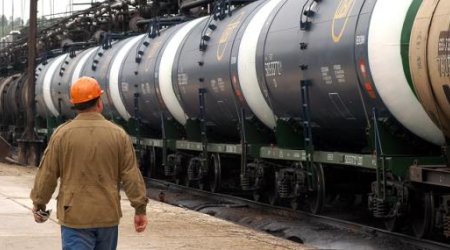 Беларусь намерена заключить долгосрочный нефтяной контракт с Азербайджаном