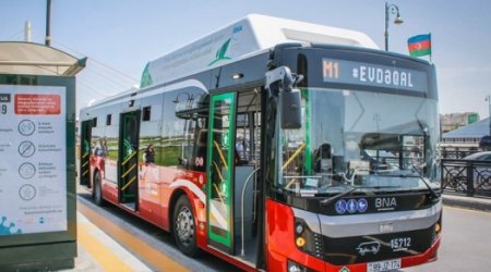 В Баку в выходные дни общественный транспорт работать не будет