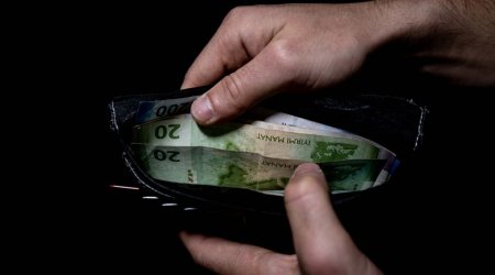 Среднемесячная зарплата в Азербайджане выросла на 22%
