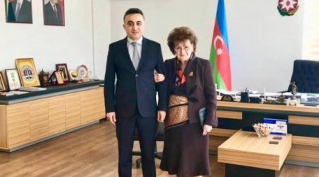 Адвокаты поздравили Теймура Раджабова и его уважаемую бабушку