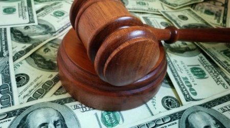 Банки в Азербайджане приобрели во вторник на валютном аукционе $44 млн