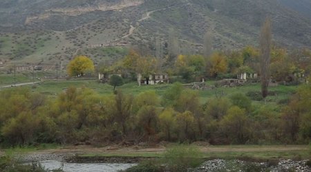 Laçın sakini 30 ildən sonra xarabalıqlar arasından əl işini tapıb - FOTO