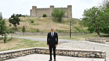 Prezident Şahbulaq qalasına getdi - Fotolar