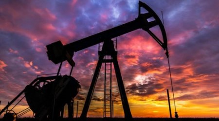 Азербайджанская нефть продолжает дорожать