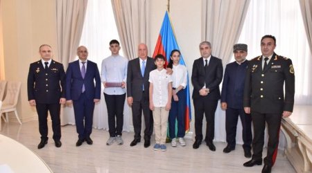 Polad Həşimovun və bir neçə hərbi qulluqçunun orden və medalları ailələrinə təqdim olundu - FOTO