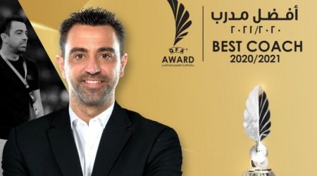 Xavi mövsümün baş məşqçisi seçildi