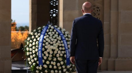 Şarl Mişel Şəhidlər Xiyabanında: 