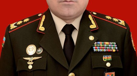 Prezident Baş Qərargah rəisinin müavinini vəzifəsindən azad etdi