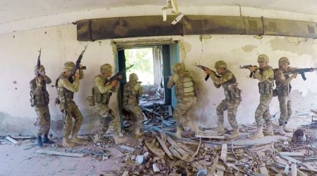 Xüsusi təyinatlılarımız şərti düşməni məhv etdi - VİDEO