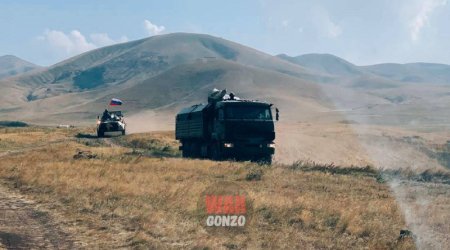 Rus qoşunları Kəlbəcərlə sərhəddə - FOTO