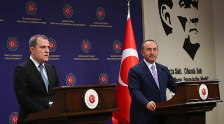 Ceyhun Bayramov Çavuşoğlu ilə Əfqanıstandakı vəziyyəti müzakirə etdi