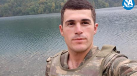 İtkin düşmüş hərbçinin atası: 