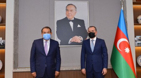 Ceyhun Bayramov Türk Şurasının Baş katibi ilə görüşüb