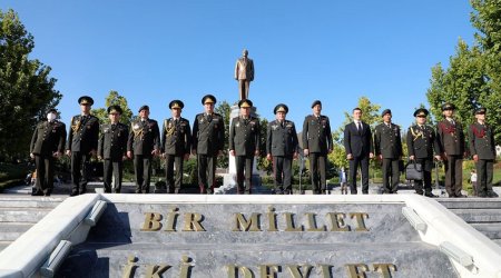 Chief of Azerbaijani Army General Staff visits Heydar Aliyev Park in Ankara