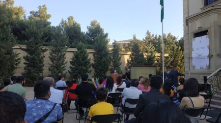 Indian Embassy in Baku celebrates Hindi Day