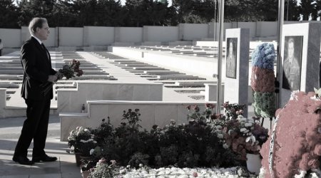 US Ambassador to Azerbaijan paid his respects to martyrs