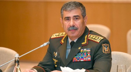 Azerbaijani defense minister visits Second Alley of Honors