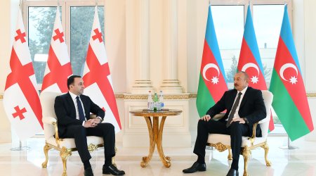 Ilham Aliyev meets with Georgian PM