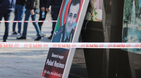 Polad Həşimovun plakatını yanğından xilas edən şəxs danışdı - Video