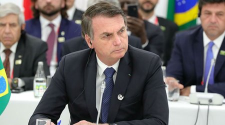 Feysbuk Braziliya Prezidentinin vaksinlə bağlı dediklərini sildi