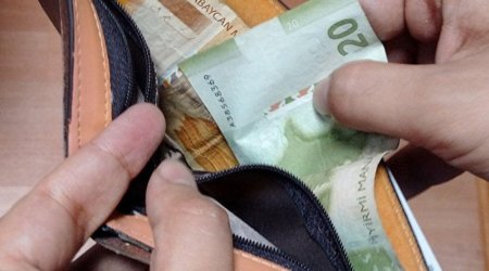 В Азербайджане обновлены 20-манатные банкноты