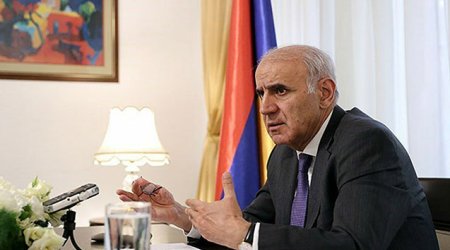 Paşinyan Sarkisyanın geri çağırdığı səfiri özünə köməkçi təyin etdi