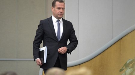 Medvedyev “Vahid Rusiya” partiyasının sədri seçildi