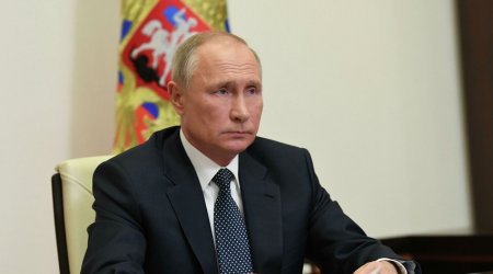 Vladimir Putin visits India