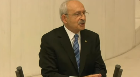 Kılıçdaroğlu bu hərəkətinə görə tənqid olundu - VİDEO