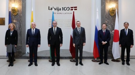 Latvian FM meets Azerbaijani envoy