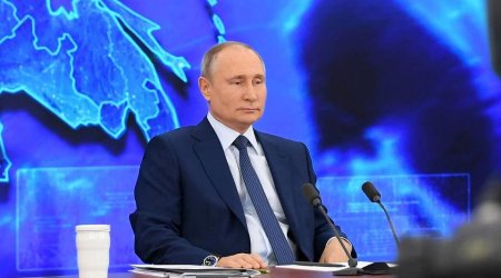 Putin jurnalistlərin suallarına CAVAB VERİR - CANLI