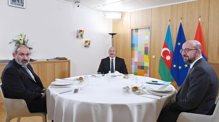 “Şarl Mişel bizə mane olmadı” - Paşinyan təkbətək görüşdən danışdı
