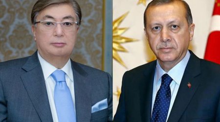 Ərdoğan Tokayevlə Qazaxıstandakı vəziyyəti müzakirə etdi