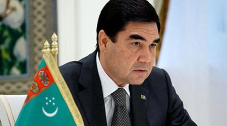Türkmənistan Prezidenti “cəhənnəm qapıları”nı söndürməyi tapşırdı