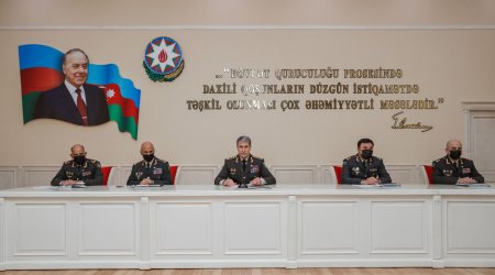 Vilayət Eyvazov əməliyyat müşavirəsi keçirdi