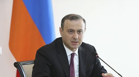 Armen Qriqoryan Hikmət Hacıyevə cavab verdi