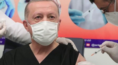 Ərdoğan koronavirusa qarşı 5 doza vaksin olunub