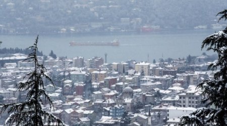 Bosfor boğazı gəmilərin hərəkəti üçün bağlanıb