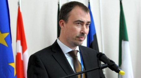 Toivo Klaar Ermənistana gedib