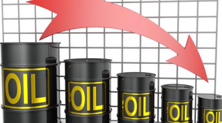Нефть усилила падение и завершает неделю в минусе впервые в этом году