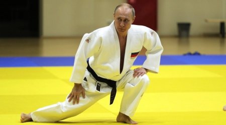 Putin taekvondo üzrə qara kəmərdən məhrum edildi