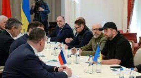 Ukrayna rəsmiləri danışıqlar aparmaq üçün yolu düşüb -  YENILƏNIB