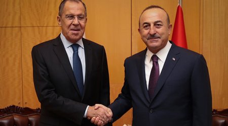 Çavuşoğlu Lavrovla danışdı