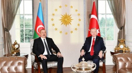 Prezidentlər Zəngəzur dəhlizinin perspektivini müzakirə etdilər