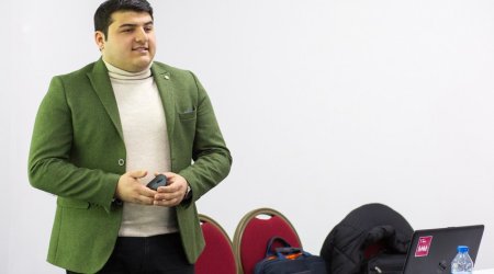 Muxtar Babayev özünə yeni müşavir təyin edib