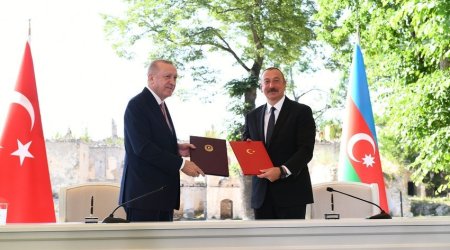 Erdogan signs resolution approving Shusha Declaration